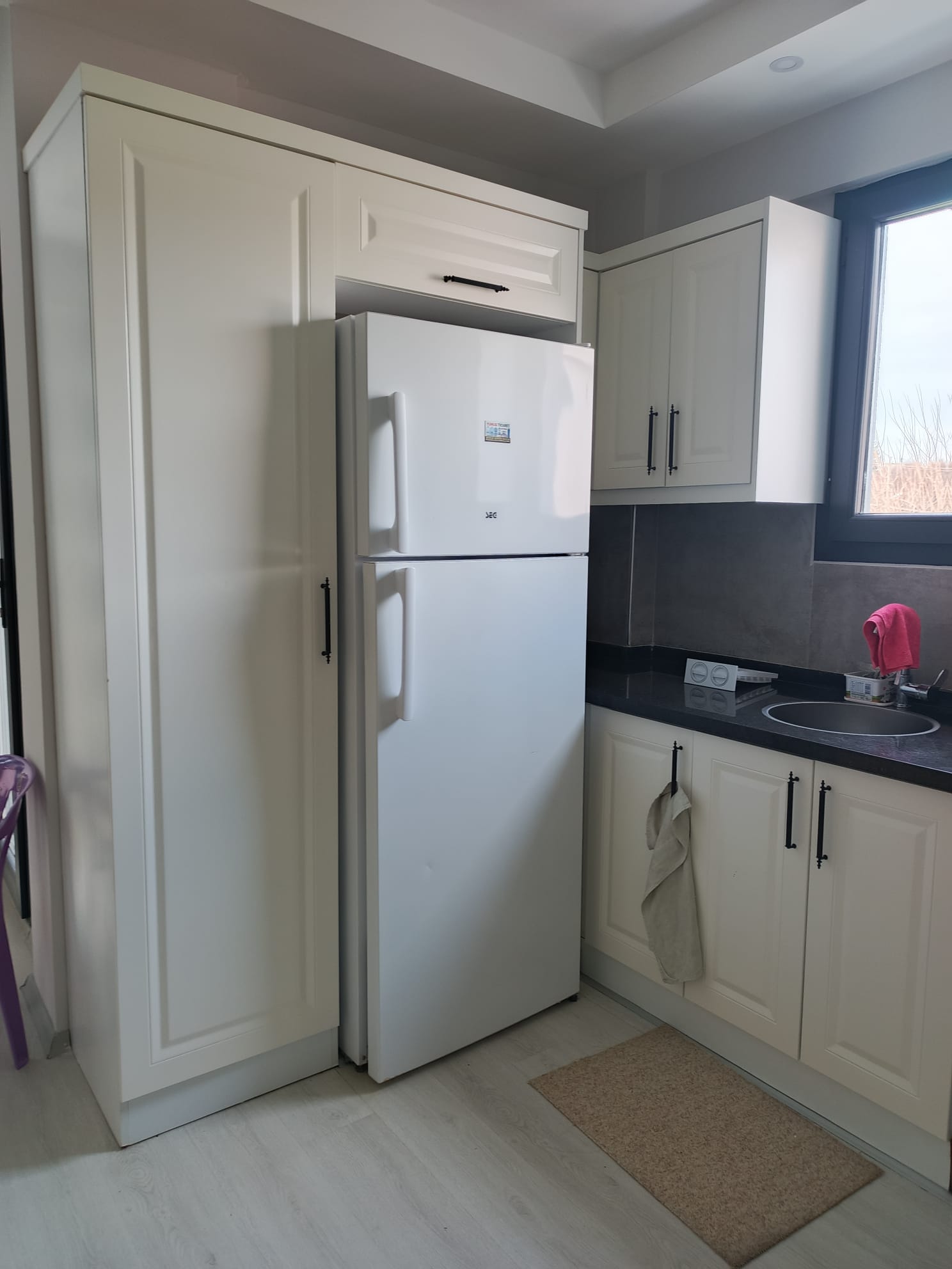 Dalaman Altıntaş’ta Eşyalı Satılık 2+1 Ara Kat Daire | 60 m² Net | Balkonlu