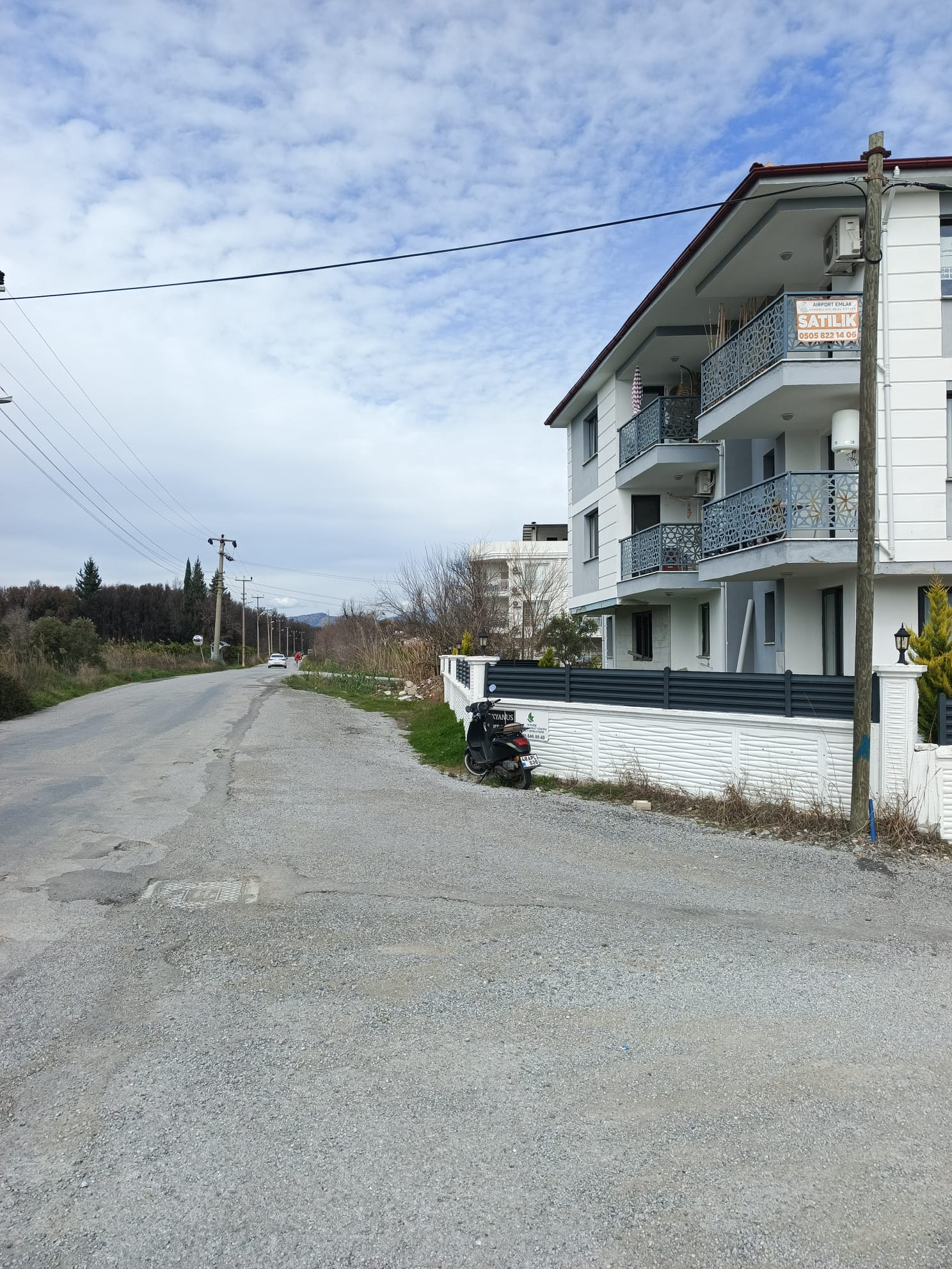 Dalaman Altıntaş’ta Eşyalı Satılık 2+1 Ara Kat Daire | 60 m² Net | Balkonlu